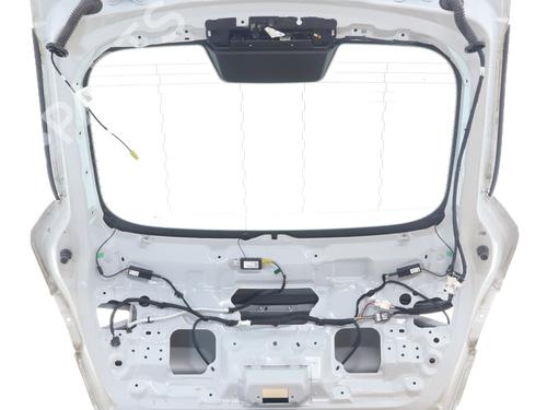 tailgate-renault-arkana-i-lcm_-ldn_-2019-37745638 main image