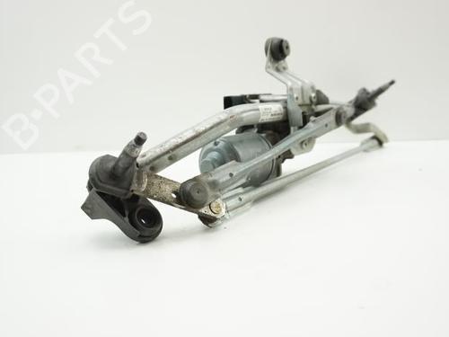 Used Front wiper motor AUDI A3 Sportback (8VA, 8VF) 2.0 TDI quattro (184 hp) 18189835