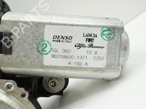 Used Rear wiper motor Rear wiper motor FIAT 500 (312_) 1.2 (312AXA1A) (69 hp) 18196666 18196666