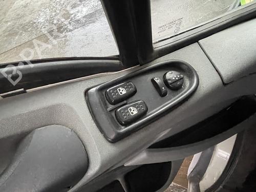 Used Left front window switch IVECO DAILY IV Van 35C10, 35S10 (95 hp) 31096839