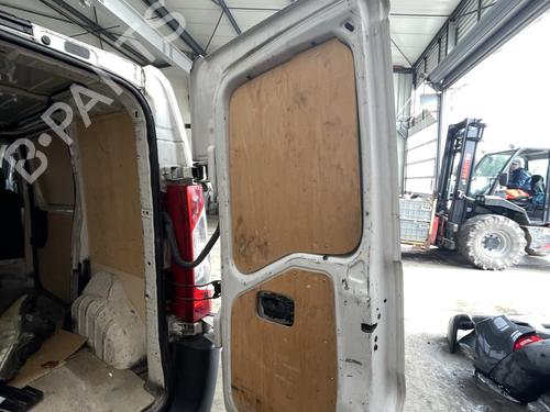 Right tailgate PEUGEOT EXPERT Van (VF3A_, VF3U_, VF3X_) 1.6 HDi 90 16V | BP29737736C77 