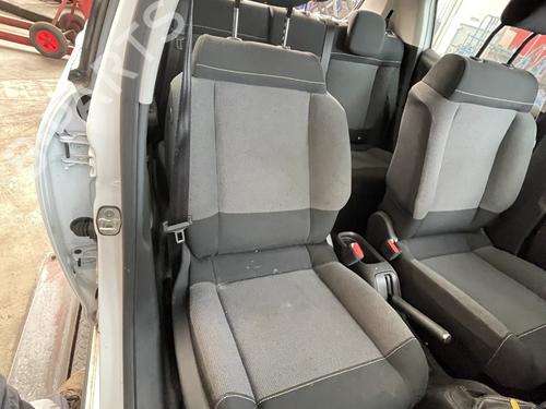 Used Right front seat Right front seat CITROËN C3 III (SX) 1.2 PureTech 82 (83 hp) 26580672 26580672