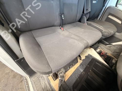 Right front seat PEUGEOT BOXER Van 2.2 HDi 100 | BP39111331C16 - Image 2