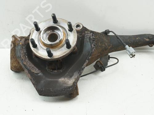 Used Right front steering knuckle NISSAN NAVARA NP300 (D40) 2.5 dCi 4WD (171 hp) 19729163