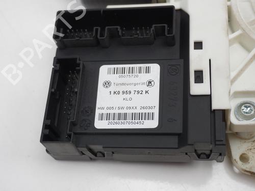 Used Front right window mechanism Front right window mechanism VW GOLF V (1K1) 1.9 TDI (105 hp) 18172794 18172794