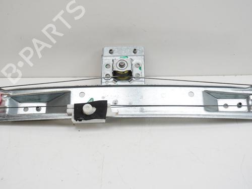 Used Rear right window mechanism Rear right window mechanism OPEL CORSA E (X15) 1.3 CDTI (08, 68) (75 hp) 18172438 18172438