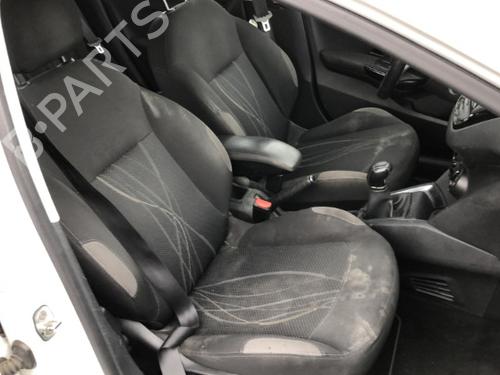 Left mirror PEUGEOT 208 I (CA_, CC_) 1.6 HDi | BP28428915C26 