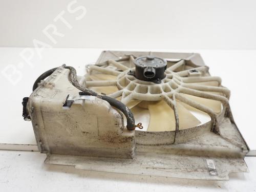 Used Radiator fan TOYOTA YARIS (_P1_) 1.0 (SCP10_, SCP10R) (65 hp) 18171941
