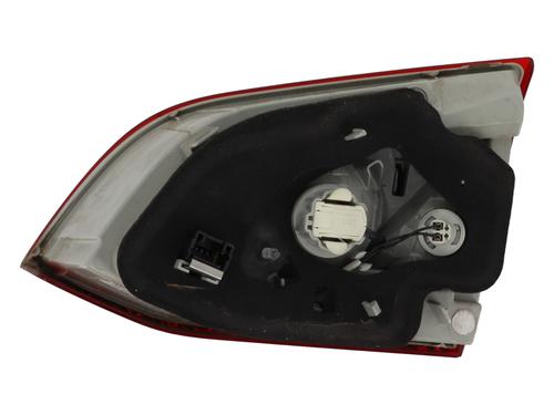 Used Left tailgate light Left tailgate light PEUGEOT 308 SW II (LC_, LJ_, LR_, LX_, L4_) 1.6 HDi / BlueHDi 115 (LCBHXM, LCBHXT) (115 hp) 26290274 26290274