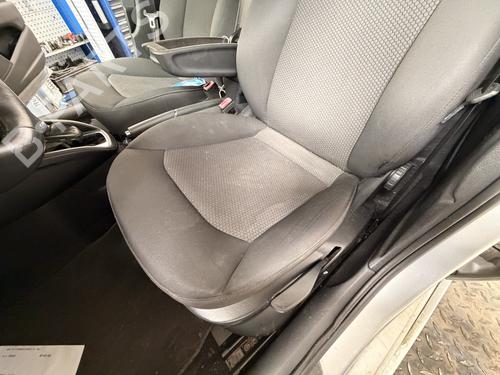 Left front seat AUDI A1 Sportback (8XA, 8XF) 1.6 TDI | BP37222351C15 - Image 3