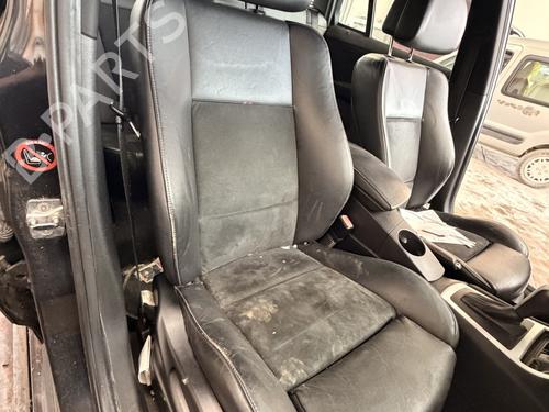Right front seat BMW X3 (E83) | BP39554637C16 - Image 4