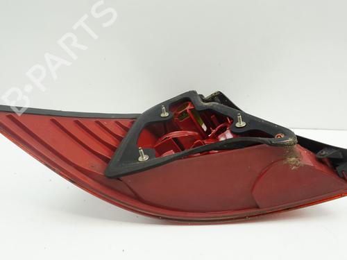 Used Right taillight Right taillight 18180280 18180280
