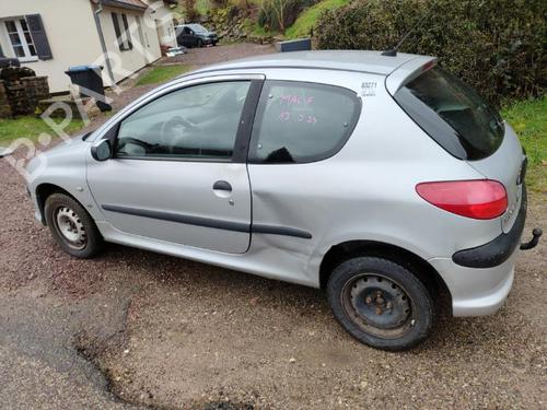 Right headlight PEUGEOT 206 Hatchback (2A/C) 2.0 HDI 90 | BP26011628C29 