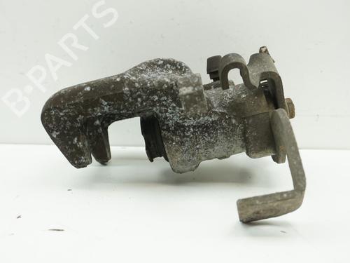 Used Right rear brake caliper TOYOTA AURIS (_E15_) 2.0 D-4D (ADE150_, ADE150R) (126 hp) 18194543