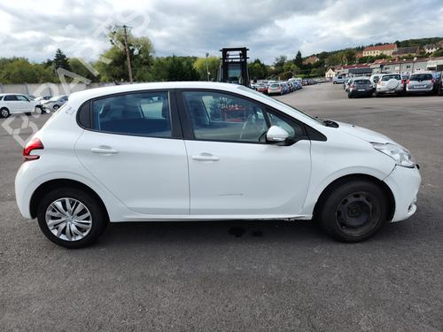 Radio PEUGEOT 208 I (CA_, CC_) 1.5 BlueHDI 100 | BP30408733E6