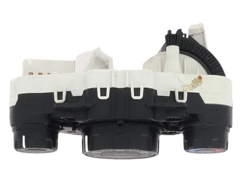 Used Climate control Climate control 39155528 39155528