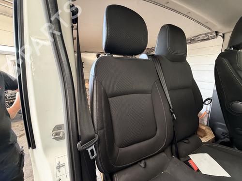 Right front seat RENAULT TRAFIC III Van (FG_) 1.6 dCi 125 (FGMH) | BP38925529C16 - Image 2