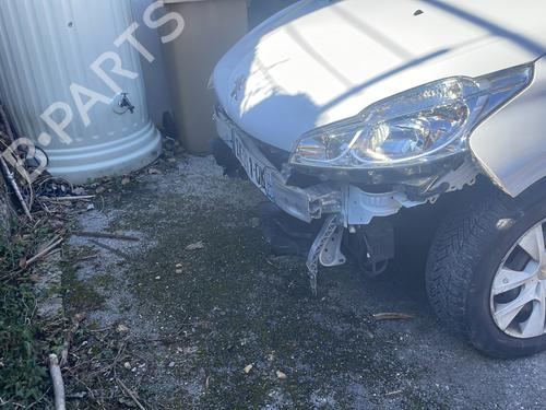 Brugte PEUGEOT 208 I (CA_, CC_)  1.0 VTi  4581551