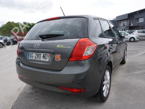 Armrest / Center console KIA CEE'D Hatchback (ED) 1.6 CRDi 115 | BP22072337I20  - Image 14