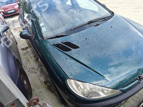 Højre forlygte PEUGEOT 206 Hatchback (2A/C) 1.4 i | BP27239131C29 