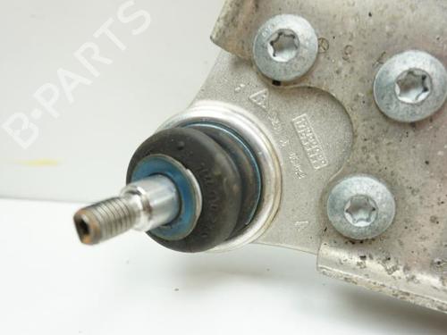 Used Right front suspension arm MERCEDES-BENZ E-CLASS (W211) E 220 CDI (211.006) (150 hp) 18175010