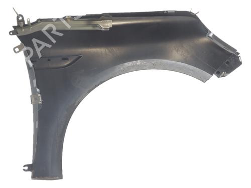left-front-fenders-renault-megane-iv-hatchback-b9amn_-2015-40252807 main image
