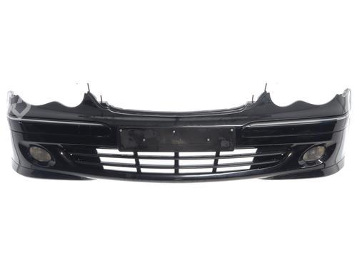 Used Front bumper MERCEDES-BENZ C-CLASS (W203) C 220 CDI (203.008) (150 hp) 31343652