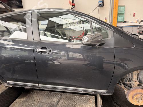 Used Right front door Right front door 38609246 38609246