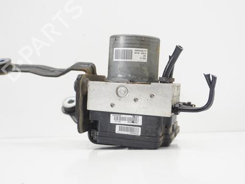Used ABS pump KIA VENGA (YN) 1.6 CRDi 115 (116 hp) 18176044