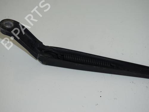 Used Front windshield wiper arm CITROËN XSARA PICASSO (N68) 1.6 HDi (90 hp) 18189936