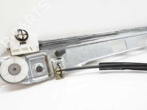 Rudehejsemekanisme Højre foran RENAULT MASTER III Van (FV) 2.3 dCi 145 FWD (FV0E, FV0F, FV0H, FV02, FV0M, FV0S,... (146 hp) 18195604