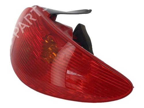 Right taillight PEUGEOT 206 Hatchback (2A/C) 1.4 i | BP26296811C35 