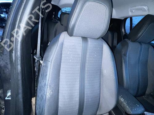 Used Right front seat Right front seat PEUGEOT 208 II (UB_, UP_, UW_, UJ_) 1.2 PureTech 100 (101 hp) 31599376 31599376