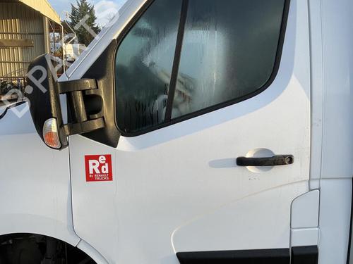 Used Left front door RENAULT MASTER III Van (FV) [2010-2025]  21568434