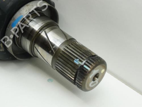 Used Left front driveshaft Left front driveshaft BMW 2 Gran Tourer (F46) 216 d (116 hp) 18186682 18186682