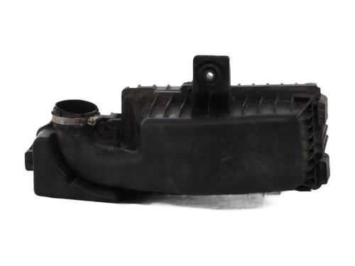 Used Air filter box Air filter box CITROËN C3 III (SX) 1.2 PureTech 82 (83 hp) 28113143 28113143