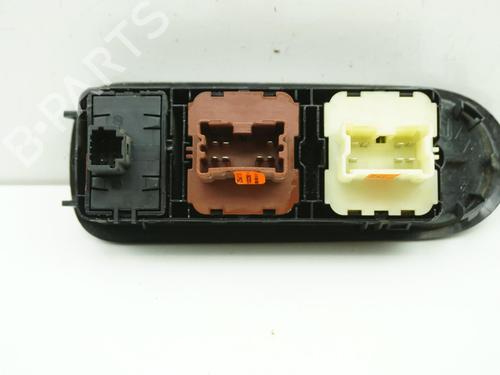 Used Left front window switch Left front window switch DACIA DUSTER (HS_) 1.5 dCi 4x4 (109 hp) 18178064 18178064