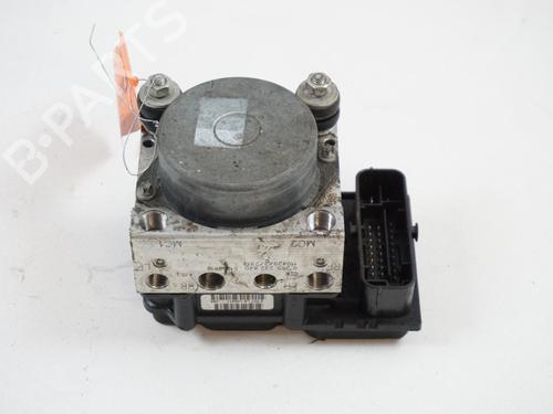 Used ABS pump ABS pump FIAT 500 (312_) 0.9 (312AXG1A, 312.AXG11) (86 hp) 18177828 18177828