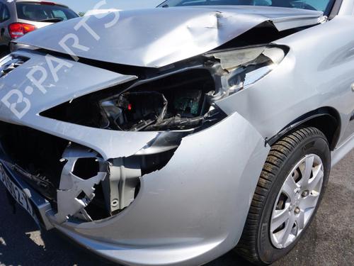 Right sun visor PEUGEOT 206+ (2L_, 2M_) 1.4 HDi eco 70 | BP18196152I2 