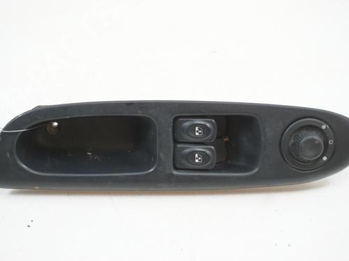 Left front window switch RENAULT CLIO II (BB_, CB_) 1.9 dTi (B/CB0U) | BP19728918I27 