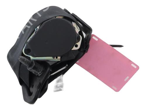 rear-right-seatbelt-renault-zoe-bfm_-2012-26934148 main image