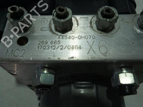 Used ABS pump PEUGEOT 108 1.0 VTi (69 hp) 18182375