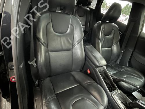 Used Right front seat VOLVO V40 Hatchback (525) D4 (177 hp) 32422384