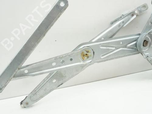 Front right window mechanism OPEL MERIVA A MPV (X03) 1.7 CDTI (E75) | BP18196940C23