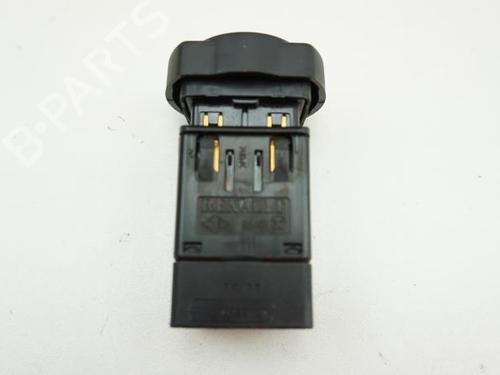 Used Warning switch Warning switch DACIA SANDERO 1.4 MPI LPG (72 hp) 18178557 18178557