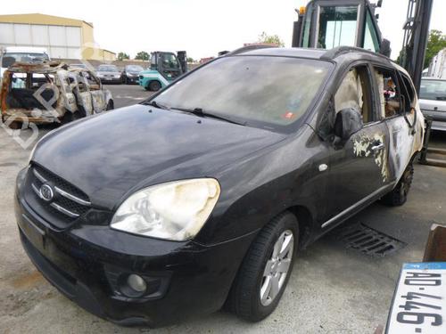 Right headlight KIA CARENS III MPV (UN) 2.0 CRDi 140 | BP18189633C29 