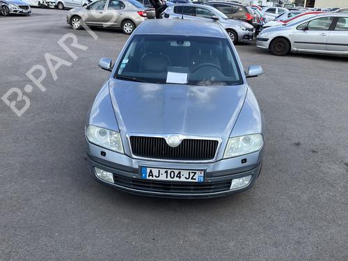 Left headlight SKODA OCTAVIA II (1Z3) 2.0 TDI 16V | BP31016652C28 - Image 7