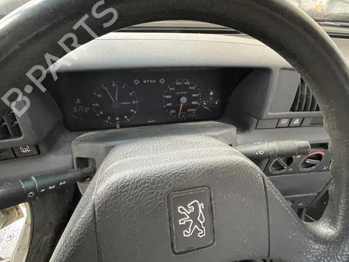 Used Instrument cluster PEUGEOT 405 I (15B) 1.6 (94 hp) 31016610