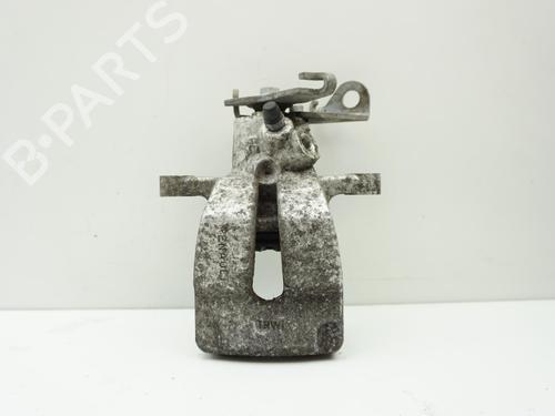 Zacisk hamulca tylnego prawego RENAULT MEGANE IV Hatchback (B9A/M/N_) 1.5 dCi 110 (B9A3) | BP18181551M106 