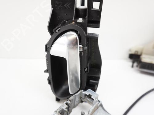 Front right lock PEUGEOT 2008 I (CU_) 1.6 BlueHDi 120 | BP18177351C97